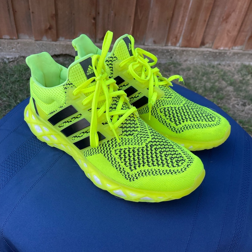 Adidas Ultraboost Web DNA Size 11.5